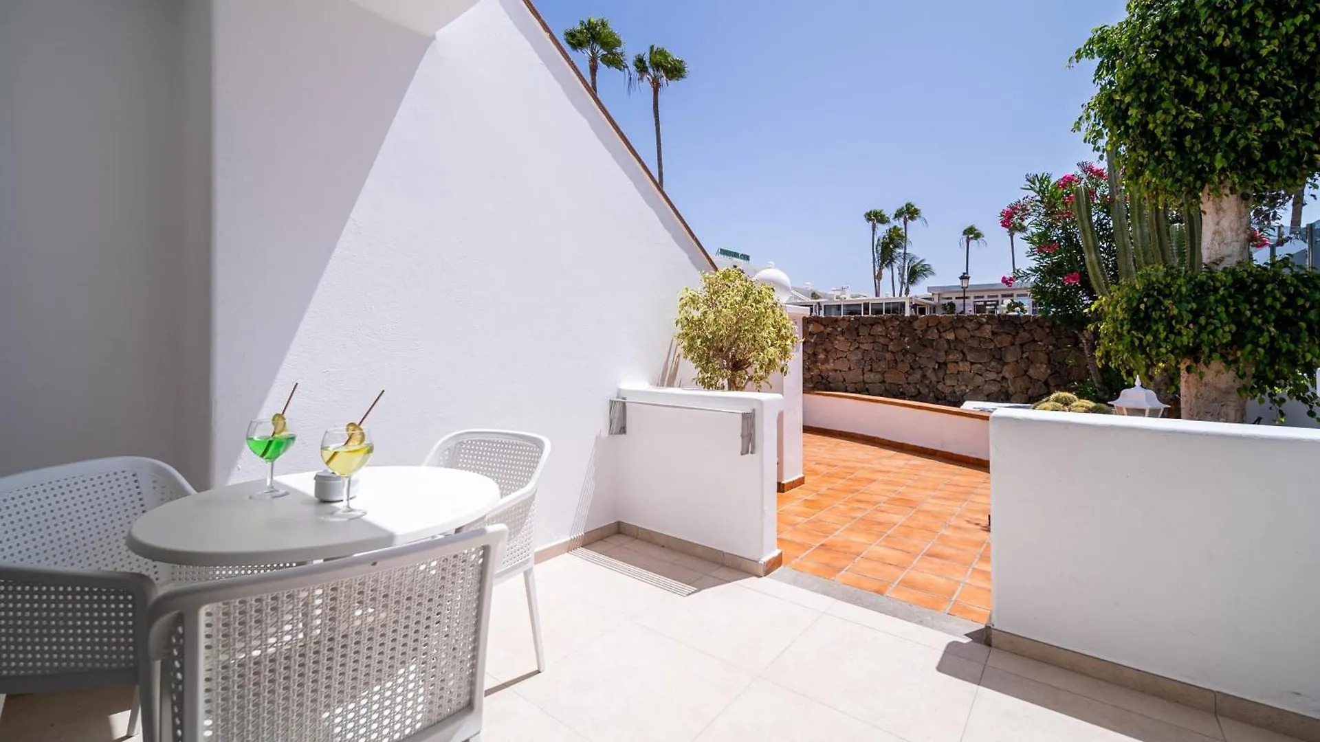***  Suite Hotel Montana Club Puerto del Carmen  Spain